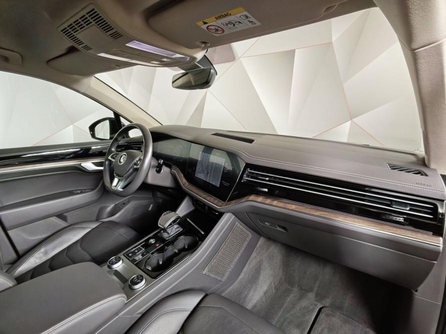 Volkswagen Touareg III Москва  - изображение 12