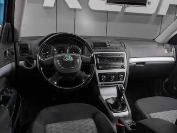 Skoda Octavia II (A5) Рестайлинг с пробегом 2011 года, цена 849 000 рублей, 172133 км, лифтбек, Автокод Объявления