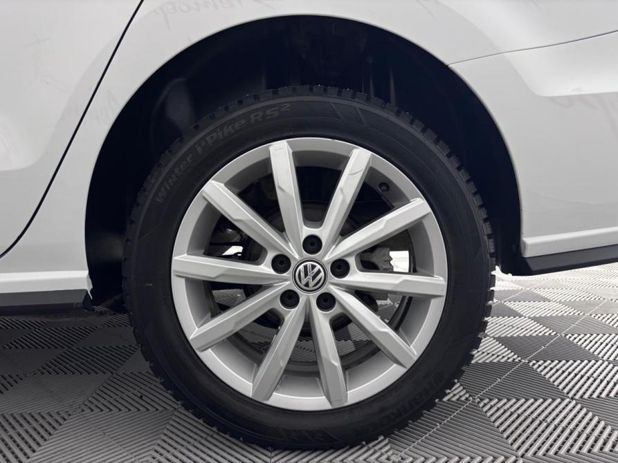 Volkswagen Polo V Рестайлинг Псков  - изображение 19