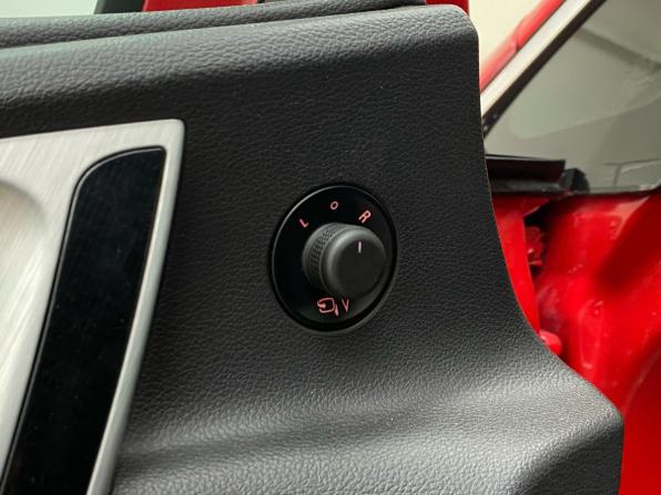 Opel Astra J Рестайлинг с пробегом 2011 года, цена 760 000 рублей, 210438 км, хэтчбек, Автокод Объявления