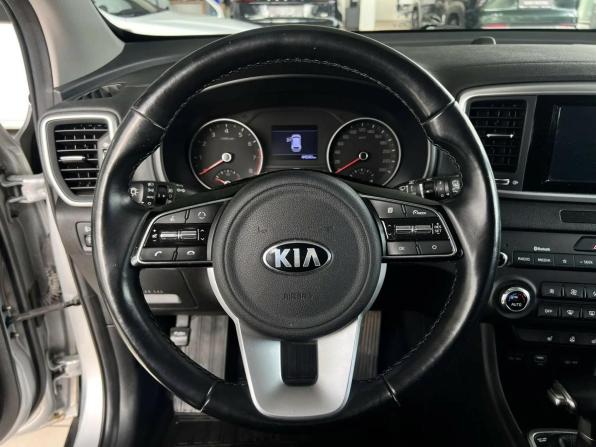 Kia Sportage IV Рестайлинг с пробегом 2020 года, цена 2 295 000 рублей, 44580 км, внедорожник, Автокод Объявления