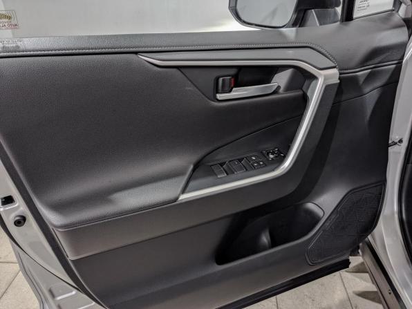 Toyota RAV4 V (XA50) с пробегом 2021 года, цена 2 750 000 рублей, 124300 км, внедорожник, Автокод Объявления