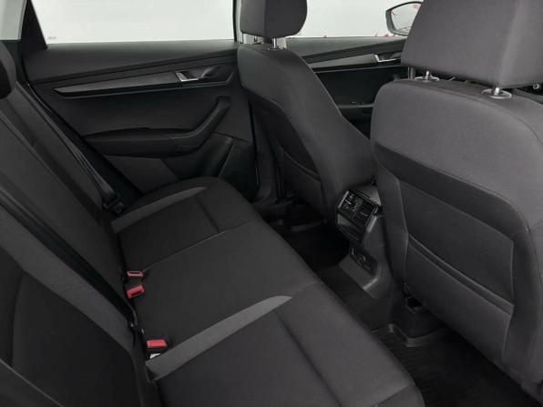Skoda Karoq I с пробегом 2021 года, цена 1 999 000 рублей, 135466 км, внедорожник, Автокод Объявления