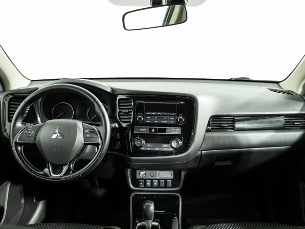 Mitsubishi Outlander III Рестайлинг 3 с пробегом 2019 года, цена 1 719 700 рублей, 101489 км, внедорожник, Автокод Объявления