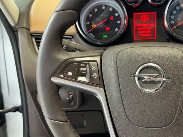Opel Zafira C с пробегом 2013 года, цена 1 090 000 рублей, 130830 км, компактвэн, Автокод Объявления