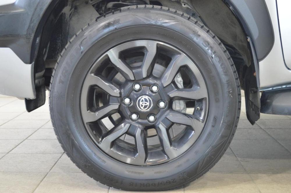 Toyota Hilux VIII Рестайлинг 2 Сургут  - изображение 14