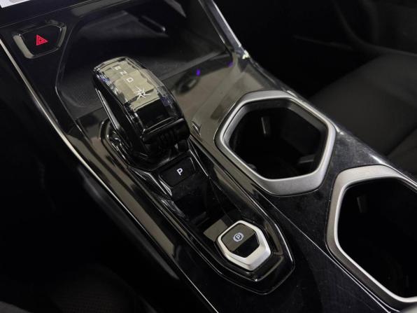Geely Atlas II с пробегом 2024 года, цена 3 599 000 рублей, 21000 км, внедорожник, Автокод Объявления