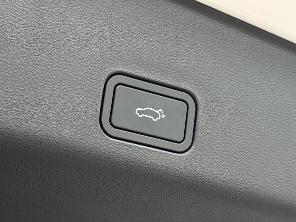 Geely Monjaro I Рестайлинг с пробегом 2025 года, цена 3 850 000 рублей, 5822 км, внедорожник, Автокод Объявления