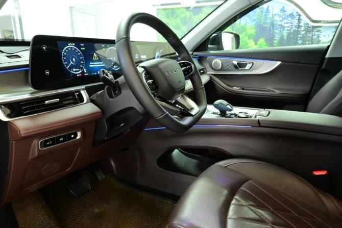 Chery Tiggo 8 Pro e+ с пробегом 2023 года, цена 3 000 000 рублей, 5680 км, внедорожник, Автокод Объявления