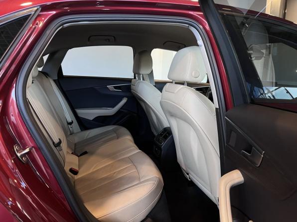 Audi A4 V (B9) с пробегом 2019 года, цена 2 212 000 рублей, 105527 км, седан, Автокод Объявления