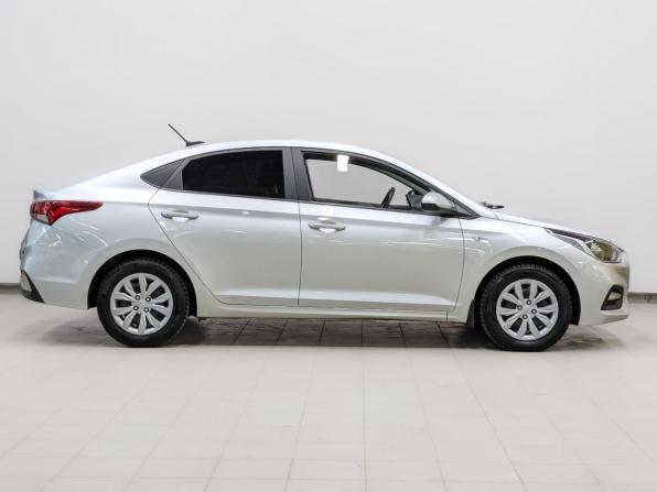 Hyundai Solaris II с пробегом 2020 года, цена 1 190 000 рублей, 135981 км, седан, Автокод Объявления
