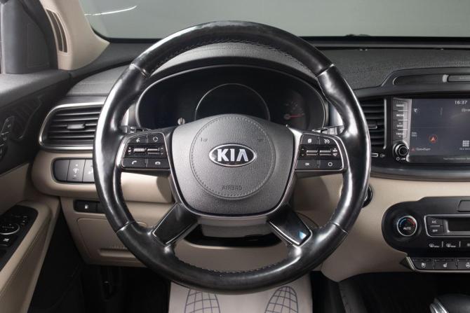 Kia Sorento III Prime Рестайлинг с пробегом 2018 года, цена 2 999 000 рублей, 188000 км, внедорожник, Автокод Объявления