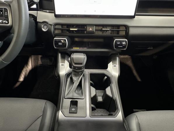 Toyota RAV4 VI (XA60) с пробегом 2025 года, цена 4 300 000 рублей, 50 км, внедорожник, Автокод Объявления