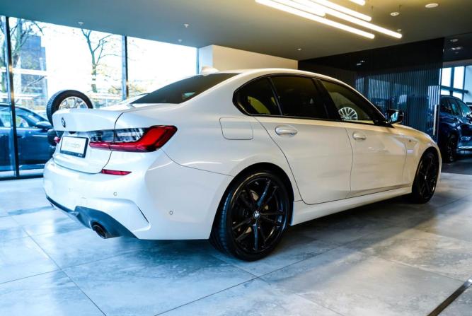BMW 3 серии VII (G2x) с пробегом 2021 года, цена 4 500 000 рублей, 107795 км, седан, Автокод Объявления