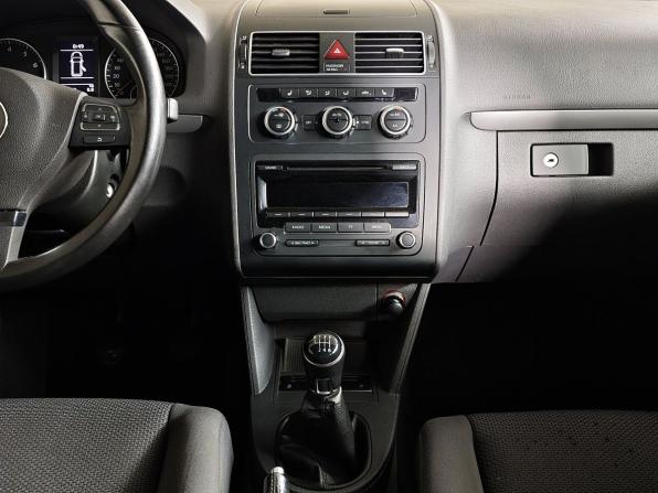 Volkswagen Touran I Рестайлинг 2 с пробегом 2012 года, цена 1 135 000 рублей, 149116 км, компактвэн, Автокод Объявления