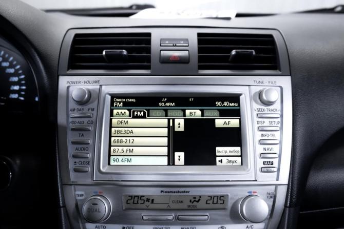 Toyota Camry VI (XV40) Рестайлинг с пробегом 2010 года, цена 1 100 000 рублей, 302761 км, седан, Автокод Объявления