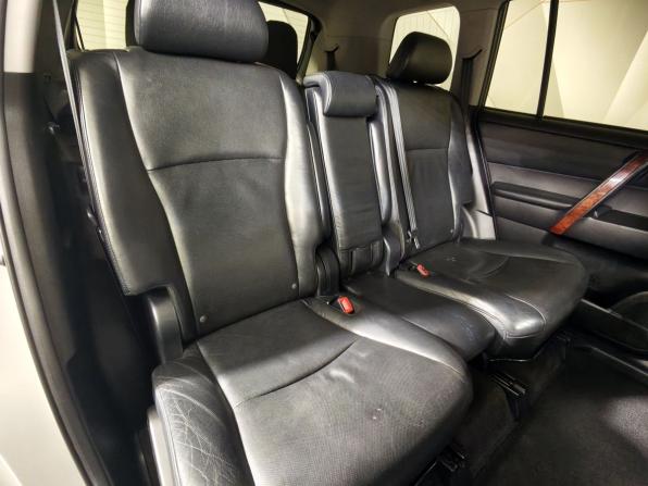 Toyota Highlander II (XU40) Рестайлинг с пробегом 2013 года, цена 1 655 000 рублей, 302928 км, внедорожник, Автокод Объявления