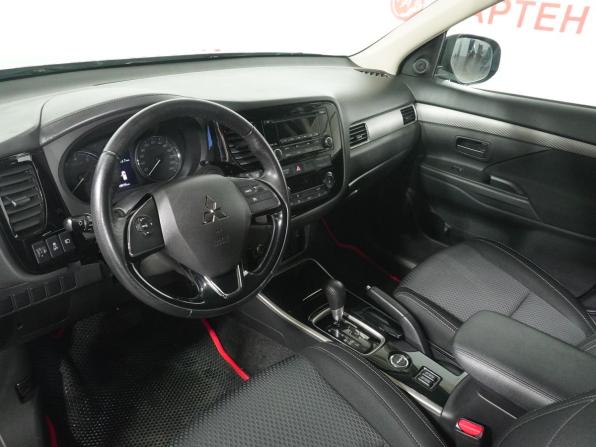 Mitsubishi Outlander III Рестайлинг 2 с пробегом 2018 года, цена 2 288 000 рублей, 49666 км, внедорожник, Автокод Объявления