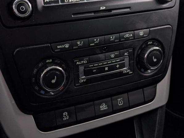 Skoda Yeti I с пробегом 2012 года, цена 1 180 000 рублей, 85025 км, внедорожник, Автокод Объявления