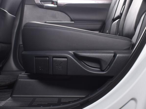 Toyota Highlander IV (XU70) с пробегом 2026 года, цена 5 270 995 рублей, 39 км, внедорожник, Автокод Объявления