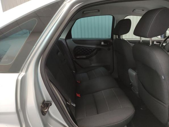 Ford Focus II Рестайлинг с пробегом 2008 года, цена 415 000 рублей, 128085 км, седан, Автокод Объявления