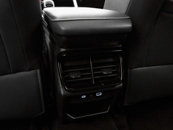 Geely Atlas II с пробегом 2024 года, цена 3 190 000 рублей, 21136 км, внедорожник, Автокод Объявления