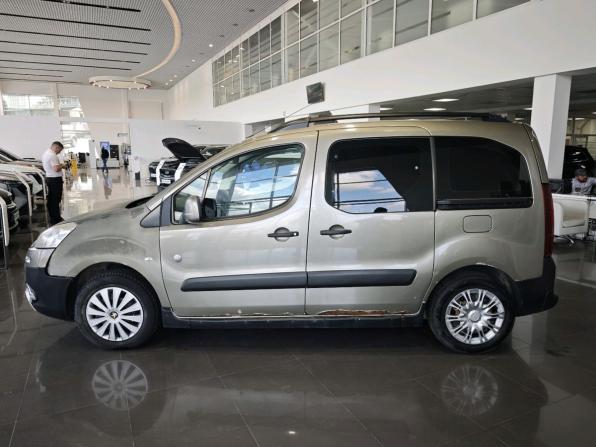 Peugeot Partner II с пробегом 2012 года, цена 300 000 рублей, 250000 км, компактвэн, Автокод Объявления