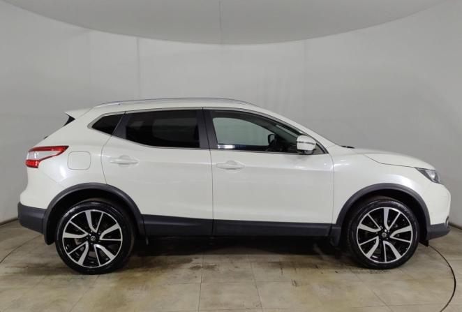 Nissan Qashqai II с пробегом 2018 года, цена 1 860 000 рублей, 137000 км, внедорожник, Автокод Объявления