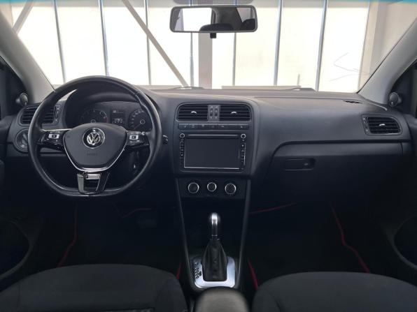 Volkswagen Polo V Рестайлинг с пробегом 2015 года, цена 990 000 рублей, 147000 км, седан, Автокод Объявления