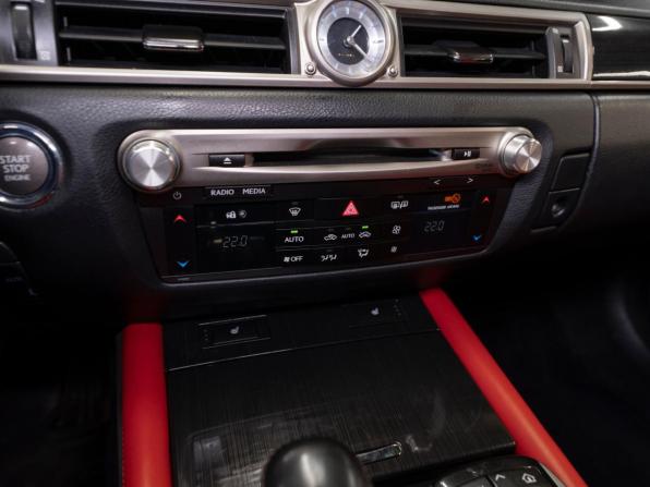 Lexus GS IV с пробегом 2013 года, цена 2 300 000 рублей, 240100 км, седан, Автокод Объявления