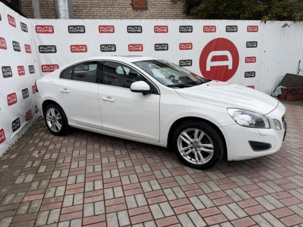 Volvo S60 II Рестайлинг с пробегом 2013 года, цена 979 999 рублей, 259401 км, седан, Автокод Объявления