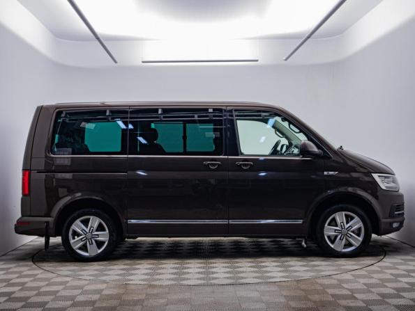 Volkswagen Multivan T6 с пробегом 2017 года, цена 3 288 000 рублей, 186699 км, минивэн, Автокод Объявления