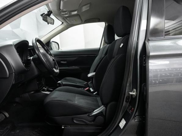 Mitsubishi Outlander III Рестайлинг 3 с пробегом 2018 года, цена 1 780 000 рублей, 205817 км, внедорожник, Автокод Объявления