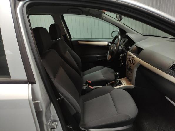Opel Astra H Рестайлинг с пробегом 2007 года, цена 550 000 рублей, 98515 км, универсал, Автокод Объявления
