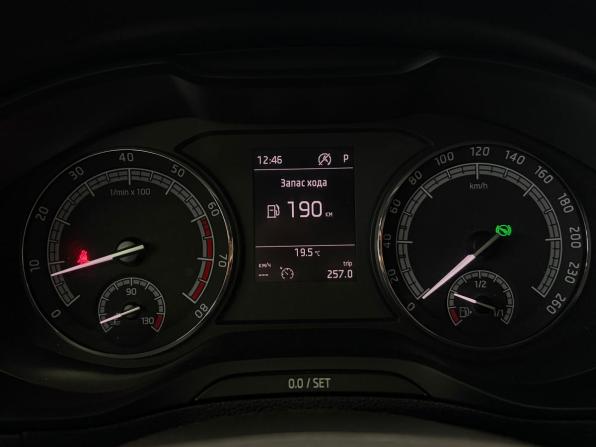 Skoda Karoq I с пробегом 2020 года, цена 2 397 000 рублей, 70377 км, внедорожник, Автокод Объявления