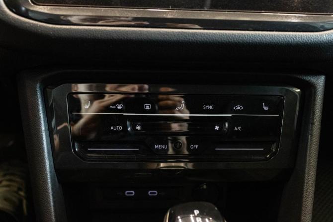 Volkswagen Tiguan II Рестайлинг с пробегом 2021 года, цена 2 808 000 рублей, 62021 км, внедорожник, Автокод Объявления