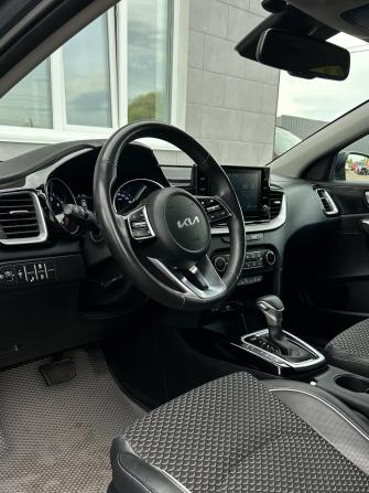 Kia Ceed III Рестайлинг с пробегом 2022 года, цена 2 050 000 рублей, 98022 км, хэтчбек, Автокод Объявления