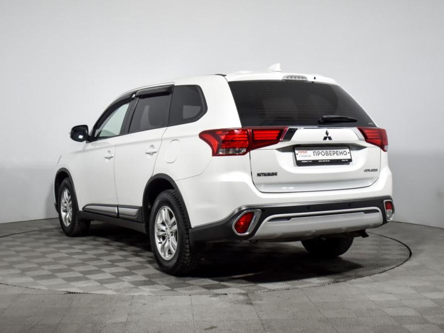 Mitsubishi Outlander III Рестайлинг 3 Санкт-Петербург  - изображение 7