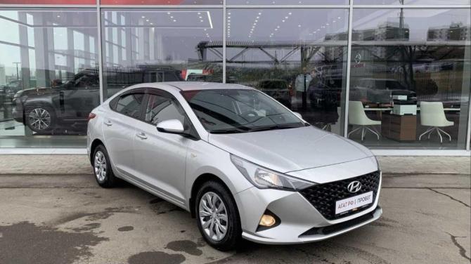 Hyundai Solaris II Рестайлинг с пробегом 2021 года, цена 1 500 000 рублей, 52538 км, седан, Автокод Объявления