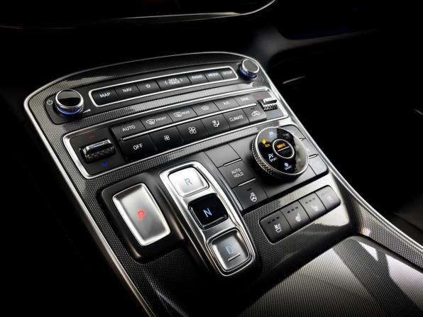 Hyundai Santa Fe IV Рестайлинг с пробегом 2022 года, цена 4 450 000 рублей, 49970 км, внедорожник, Автокод Объявления
