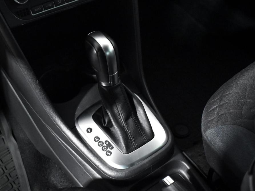 Volkswagen Polo V Рестайлинг Санкт-Петербург  - изображение 12