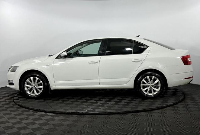 Skoda Octavia III (A7) Рестайлинг с пробегом 2019 года, цена 1 750 000 рублей, 121468 км, лифтбек, Автокод Объявления