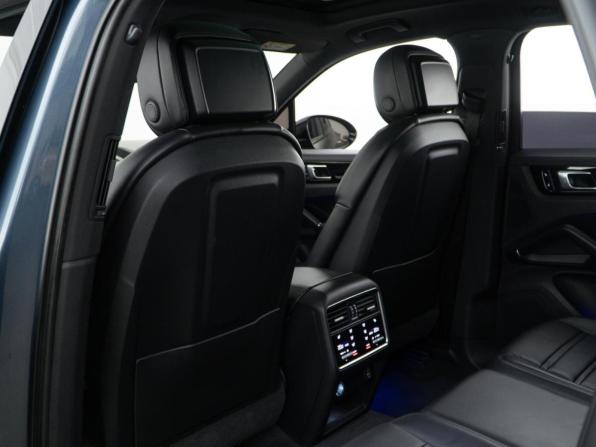 Porsche Cayenne III с пробегом 2018 года, цена 5 595 055 рублей, 132869 км, внедорожник, Автокод Объявления