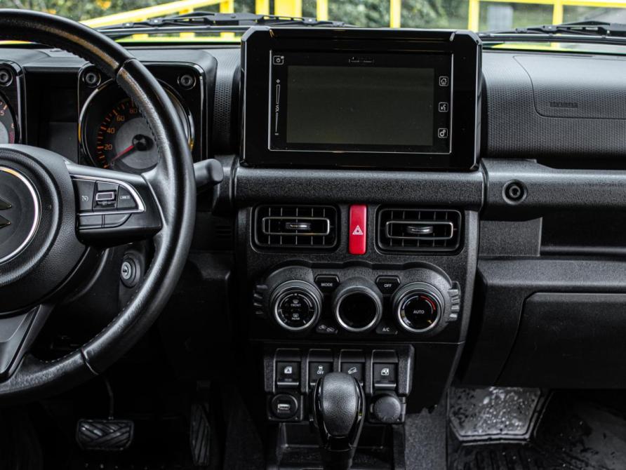 Suzuki Jimny IV Москва  - изображение 11