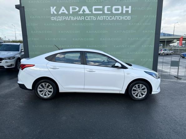 Hyundai Solaris II Рестайлинг с пробегом 2022 года, цена 1 665 000 рублей, 68307 км, седан, Автокод Объявления