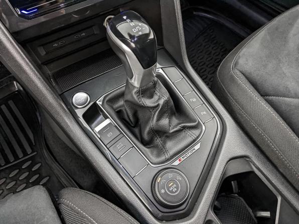 Volkswagen Tiguan II Рестайлинг с пробегом 2021 года, цена 3 500 000 рублей, 62176 км, внедорожник, Автокод Объявления