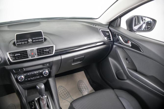 Mazda 3 III (BM) с пробегом 2015 года, цена 2 349 000 рублей, 12350 км, седан, Автокод Объявления