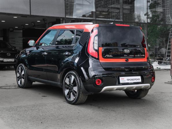 Kia Soul II Рестайлинг с пробегом 2017 года, цена 1 600 000 рублей, 111692 км, хэтчбек, Автокод Объявления