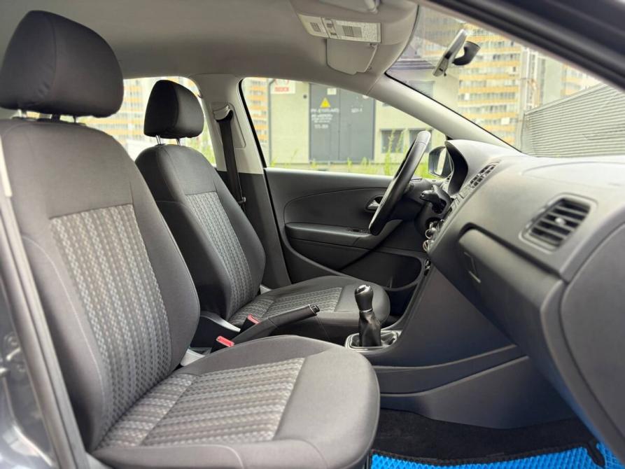 Volkswagen Polo V Рестайлинг Санкт-Петербург  - изображение 11