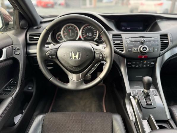 Honda Accord VIII Рестайлинг с пробегом 2012 года, цена 1 360 000 рублей, 181000 км, седан, Автокод Объявления